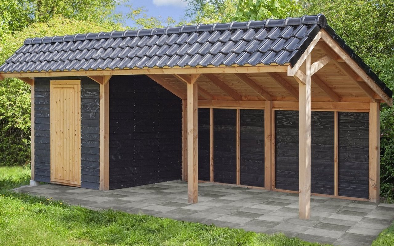 Gevelbekleding monteren: regelwerk, folie en ventilatie