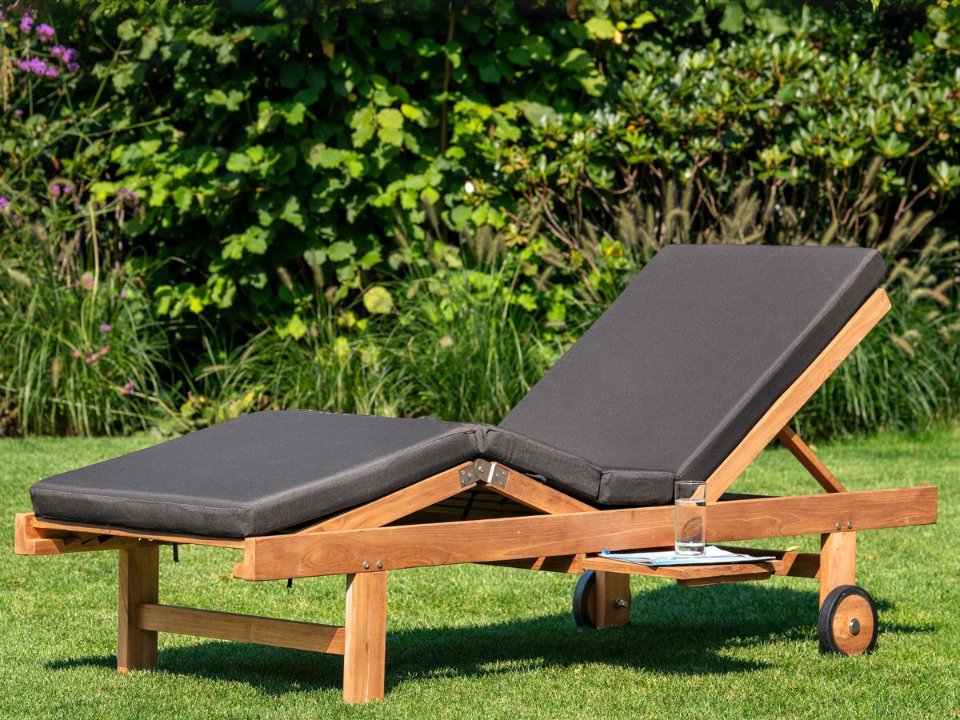 Teak sunlounger Wembley, incl. kussen